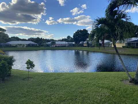 2102 Appleton Court, Palm Beach Gardens, FL 33403