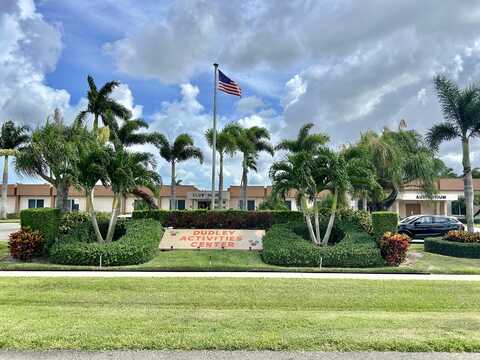 2567 Dudley Drive W, West Palm Beach, FL 33415