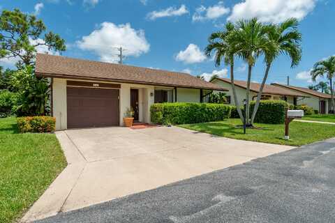 6059 Olivewood Circle, Greenacres, FL 33463