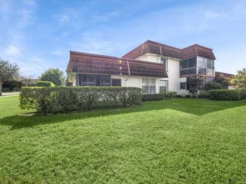 12013 Greenway Circle S, Royal Palm Beach, FL 33411