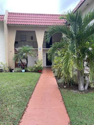 157 Lake Frances, West Palm Beach, FL 33411