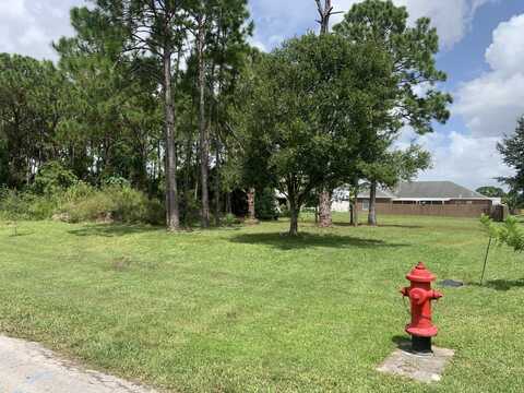 149 SW Ray Avenue, Port Saint Lucie, FL 34983