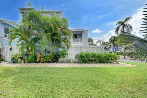 1010 NE 8th Avenue, Delray Beach, FL 33483