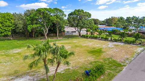 325 W Riverside Drive, Jupiter, FL 33469