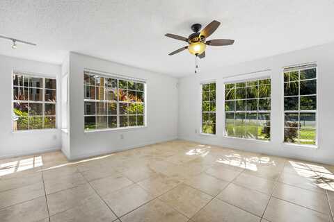 1001 Crystal Way, Delray Beach, FL 33444