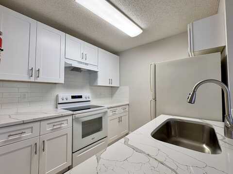 1830 W Meadows Circle, Boynton Beach, FL 33436