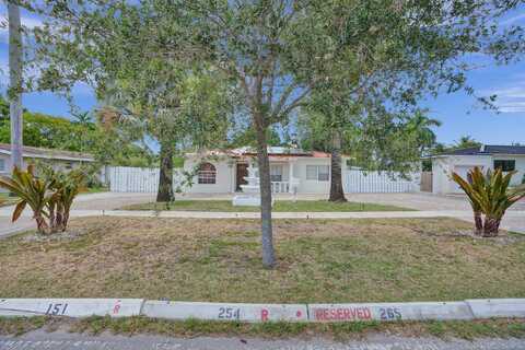 515 NE 139th Street, North Miami, FL 33161