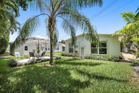 17 1/2 NE 9th Street, Delray Beach, FL 33444