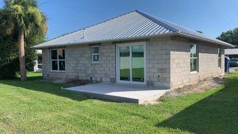 5202 SE 42nd Street, Okeechobee, FL 34974