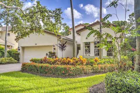 744 Bocce Court, Palm Beach Gardens, FL 33410