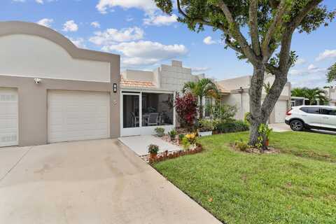 9034 Flynn Circle, Boca Raton, FL 33496