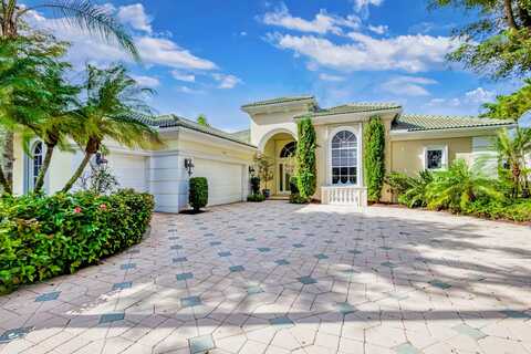 9040 Lakes Boulevard, West Palm Beach, FL 33412