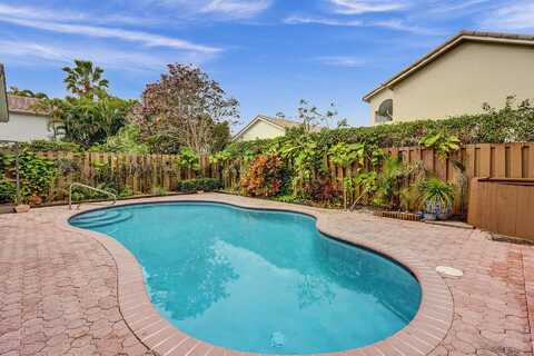 6675 NW 25th Way, Boca Raton, FL 33496