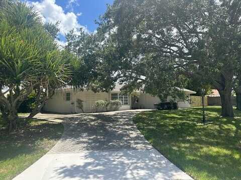 10881 Magnolia Street, Palm Beach Gardens, FL 33418