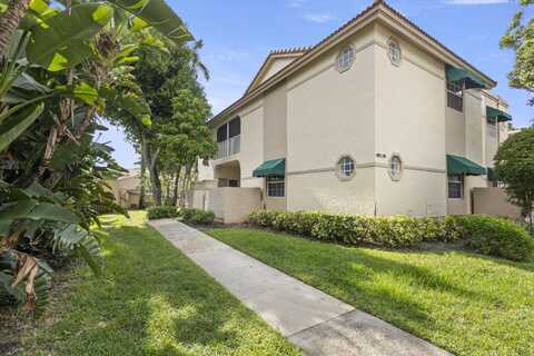 6486 Via Regina, Boca Raton, FL 33433