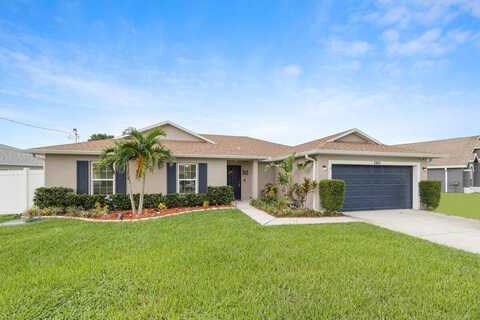 5861 NW Mesa Circle, Port Saint Lucie, FL 34986