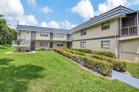 215 Brittany E, Delray Beach, FL 33446