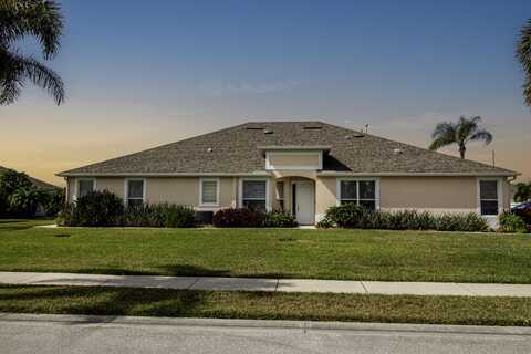 436 N Tangerine Square SW, Vero Beach, FL 32968