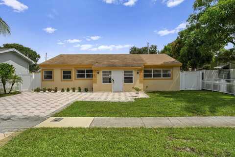 91 NW 28th Avenue, Boynton Beach, FL 33435