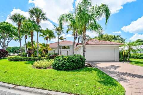 4 Estate Drive, Boynton Beach, FL 33436