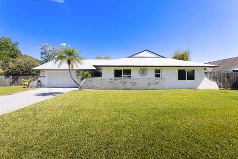 821 NE Town Terrace, Jensen Beach, FL 34957