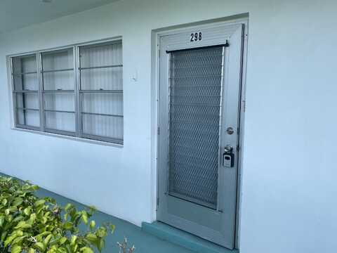 298 Sheffield M, West Palm Beach, FL 33417