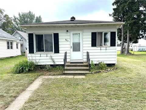 209 E Hibbing Avenue, Keewatin, MN 55753