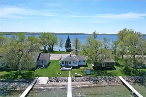 26179 County Highway 4, Leota, MN 56572