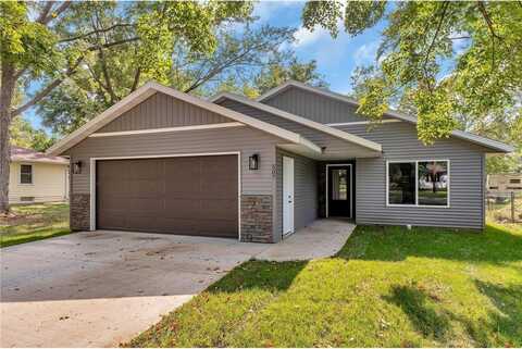 507 7th Avenue N, Sauk Rapids, MN 56379