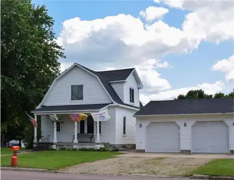 502 1st Street SW, New Richland, MN 56072