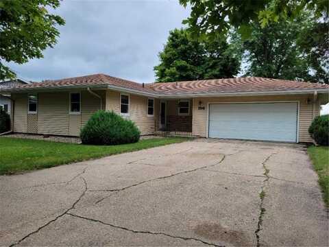 156 10th Street SE, Wells, MN 56097