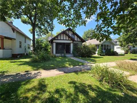 209 15th Avenue S, Saint Cloud, MN 56301