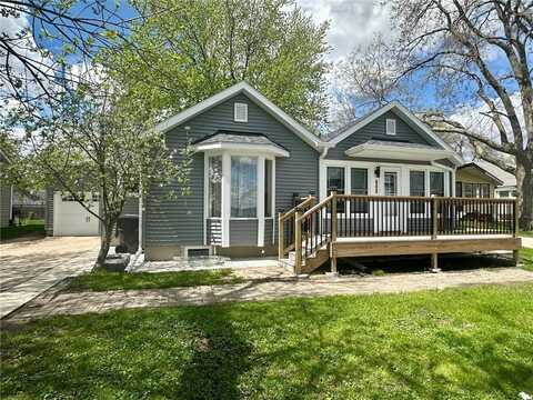 710 W Lake Avenue, Worthington, MN 56187