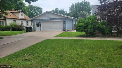 323 W Broadway Avenue, Saint Peter, MN 56082