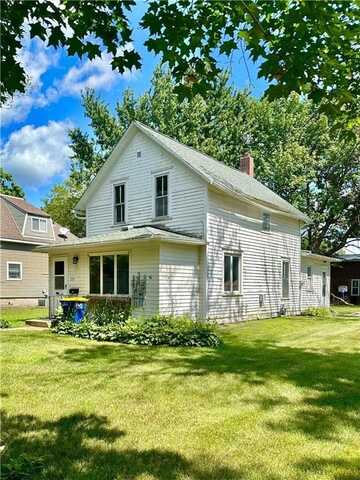 115 S Spring Avenue, Springfield, MN 56087