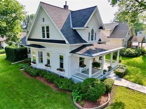 102 W Broadway Street, Redwood Falls, MN 56283