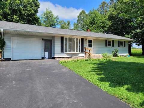 504 W Crosstown Road, Ellsworth, WI 54011