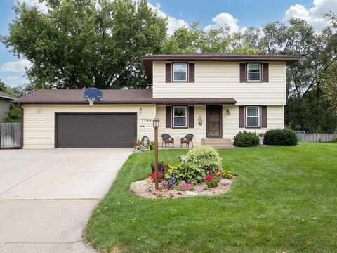 7709 Perry Avenue N, Brooklyn Park, MN 55443