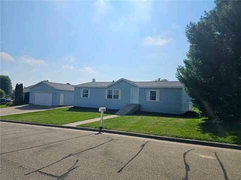 223 Sunset Avenue NW, Altura, MN 55910