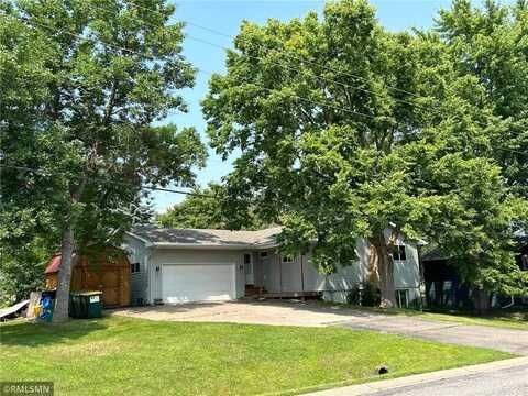 1521 W River Street, Monticello, MN 55362