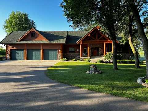 6761 20th Street SW, Howard Lake, MN 55349