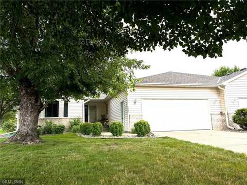 303 Plum Run, Le Sueur, MN 56058