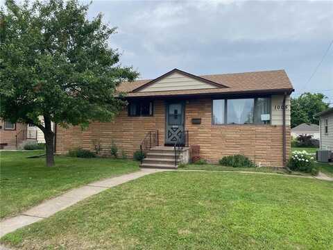 1005 3rd Street S, Virginia, MN 55792