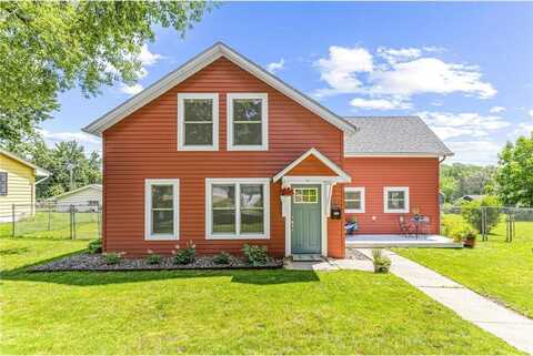 447 4th Street S, Bayport, MN 55003