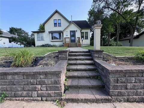 112 1st Street SW, New Prague, MN 56071