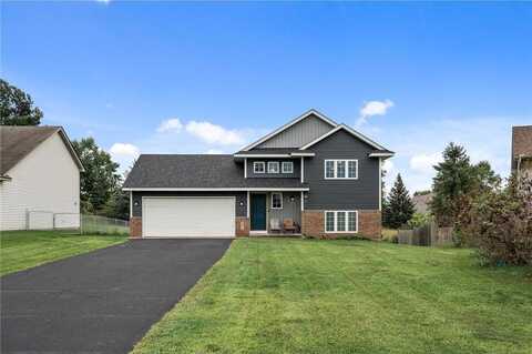 821 Isanti Parkway NW, Isanti, MN 55040