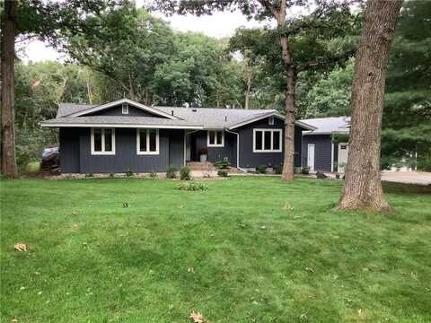 8728 Demontreville Trail N, Lake Elmo, MN 55042