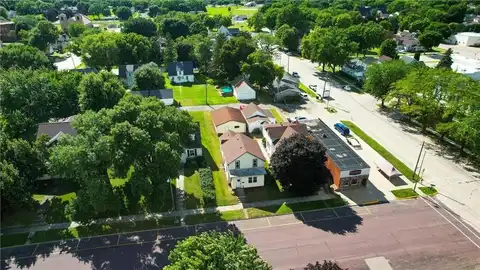 224 S Broadway, Wells, MN 56097