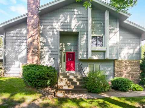 6718 Buckingham, Woodbury, MN 55125