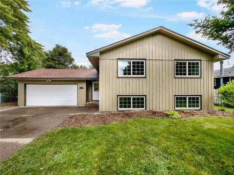 675 Randall Drive, Anoka, MN 55303